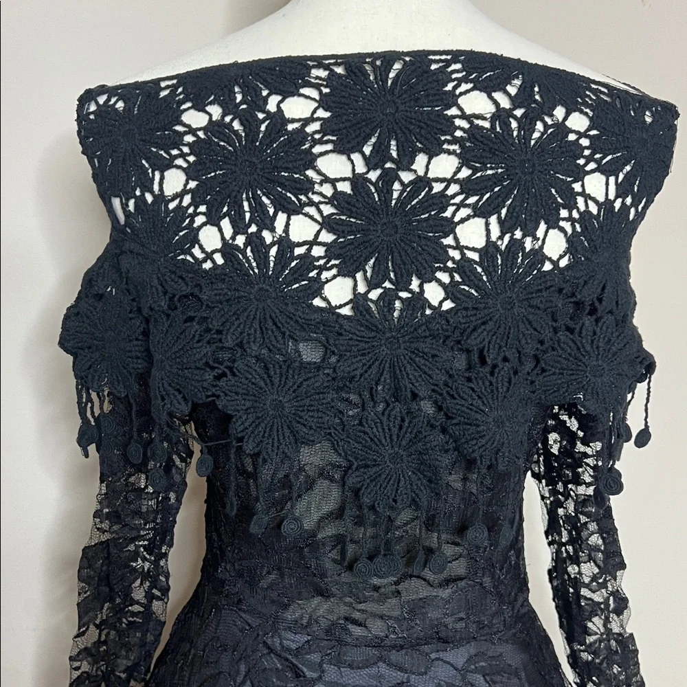 🖤Elegant Black Lace Off-Shoulder Dress - Picture 14 of 16